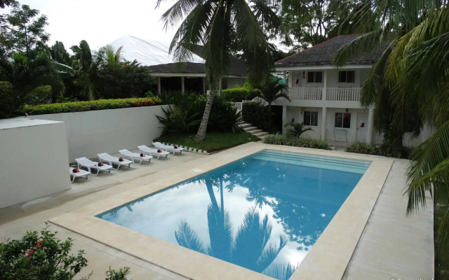 Momo Beach House