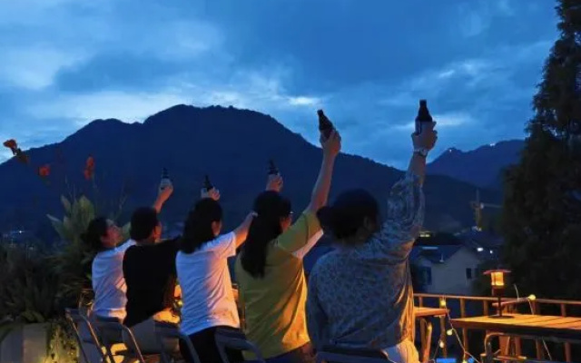 Mogan Mountain Wild Hills Ink Whispers Rooftop Garden Boutique Homestay