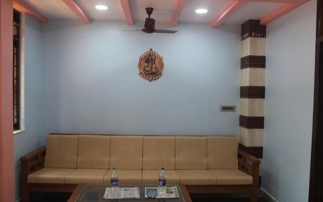OYO 14779 Meera Motels & Residency