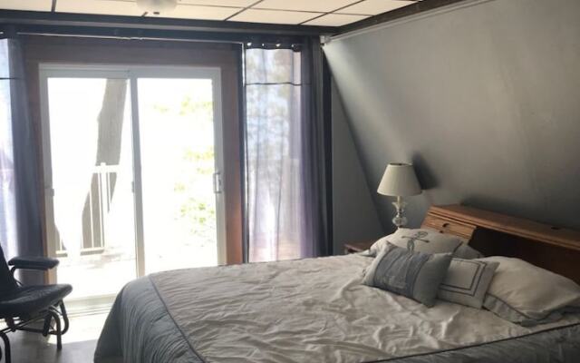 Niagara Beachfront Home