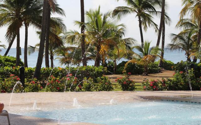 Seaclusions Lookout  Front Beach Condo with AMAZING View (CB227)