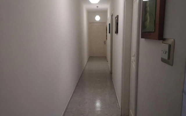 Village Corner 3 bedroom apartment with garage