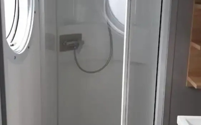 Tourne pied à Collier