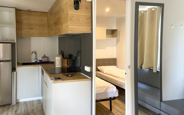 Bungalow Isola Premium Gudo