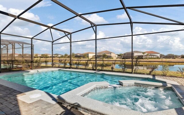 Solterra Resort Lakeview 7195