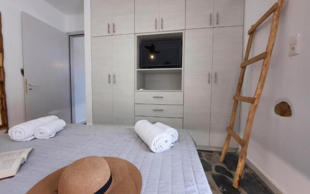 Janakos View Apartment I with Hot Tub