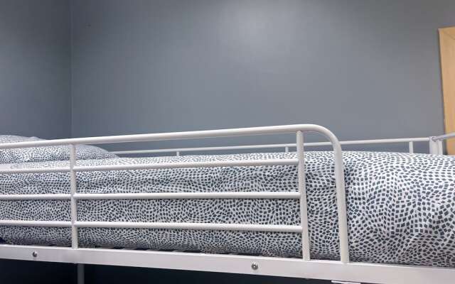 Hostel Acacias