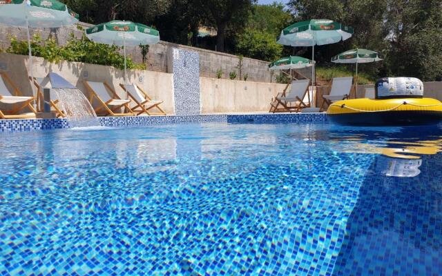GREJM Lux Family Apartments
