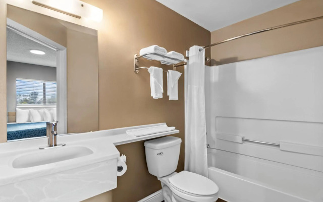 Suburban Studios Stuart near Federal Hwy 1