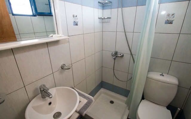 Dimitris Rooms