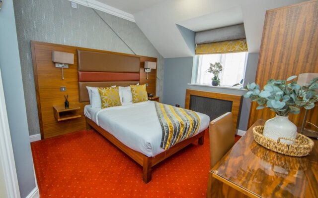 Rogerthorpe Manor Hotel