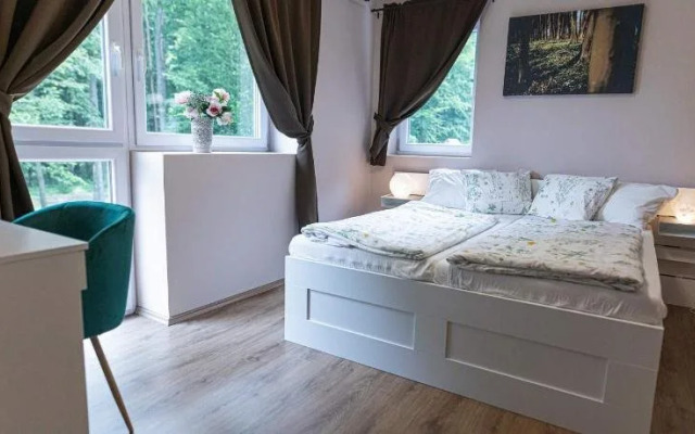 Bonne Chance Restaurant and Hotel