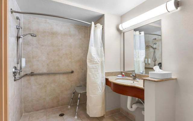 Econo Lodge Woodbridge