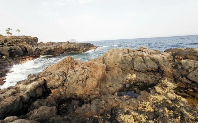 Home2Book Abime Sunny Apartment Golf del Sur, Pool