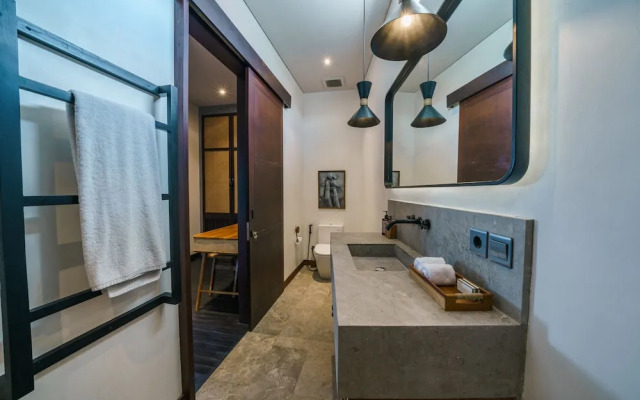 Penthouse Sunset Seabreeze