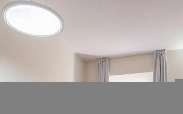 White Flat in Como City Center