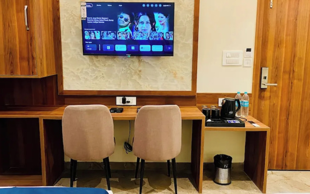 The Velar Hotel, Vijay Nagar