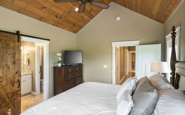 Just Perfect 3 Bedroom Home by Redawning