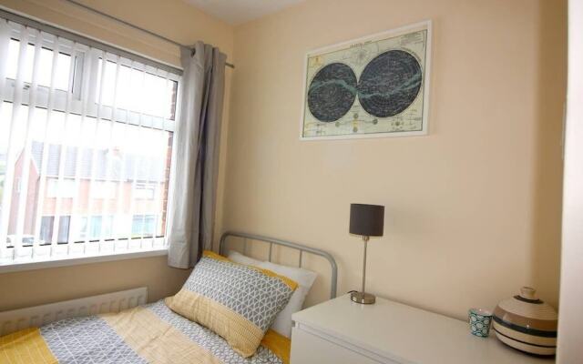 3 bed house in suburbs of Belfast