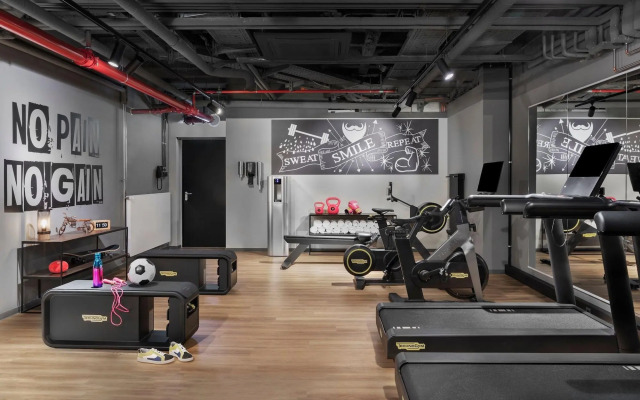 Moxy Duesseldorf City