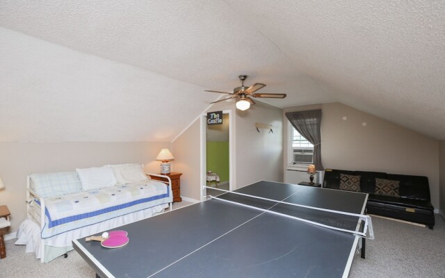 Franklin Home by RedAwning