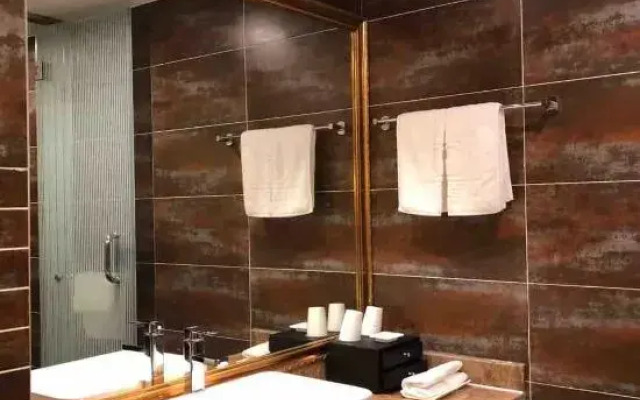 Qingmu Select Hotel (Xuancheng Langxi Jinmao Building)