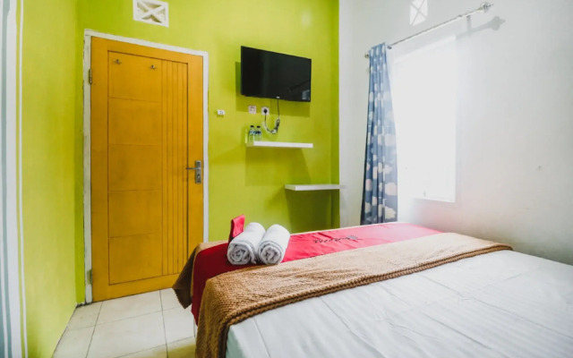 RedDoorz near Politeknik Manado