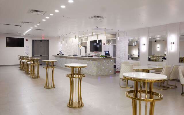 Ramada by Wyndham DFW Airport