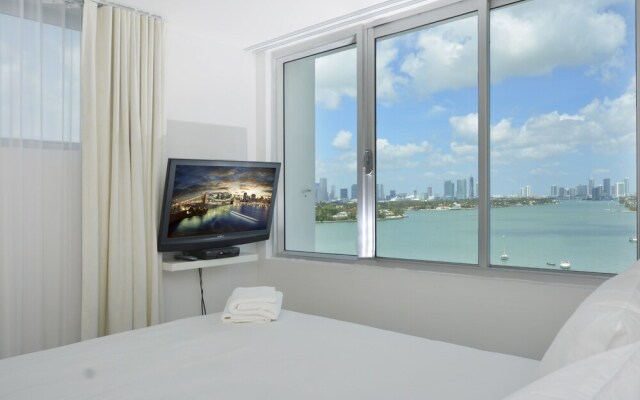 Miami World Rental - Mondrian 916