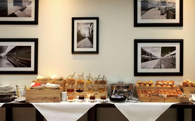 Mercure Hanoi La Gare