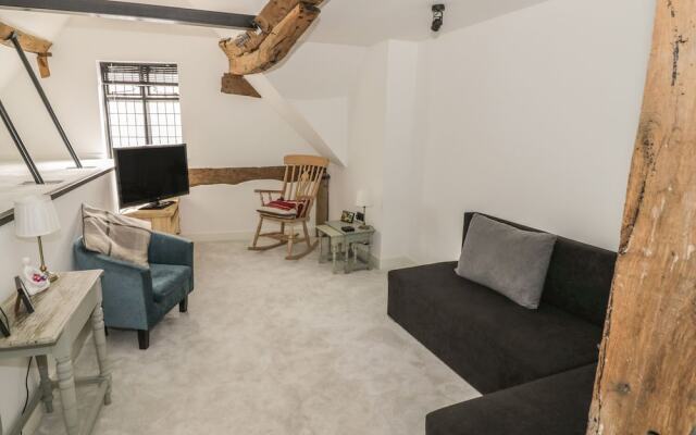 Tudor Loft - High Street