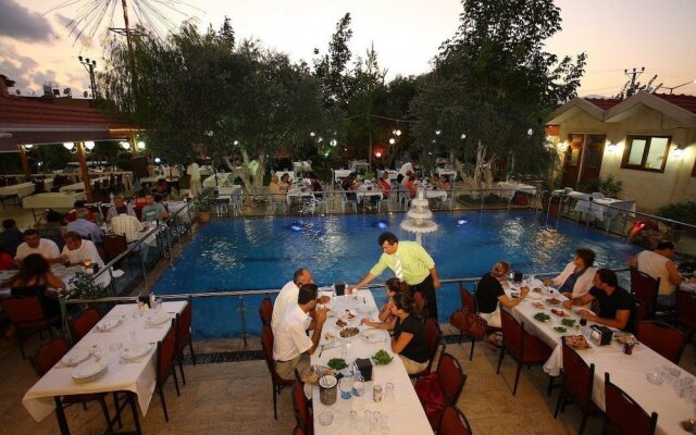 Yaman Hotel