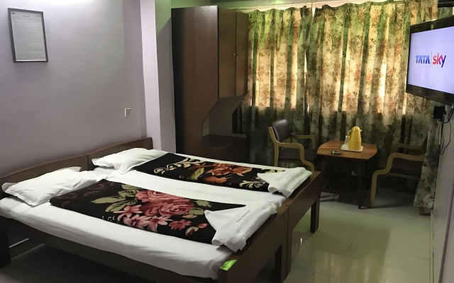 Campal Beach Resort – Guest Rooms – Panaji