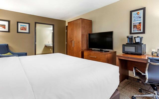 Baymont Inn & Suites