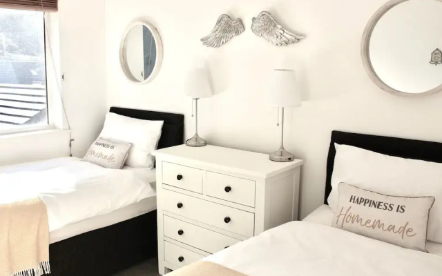 Tincroft Cottage Luxury Coastal Living