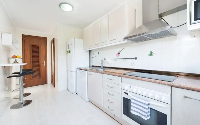 Ropit in Alc dia With 2 Bedrooms and 1 Bathrooms