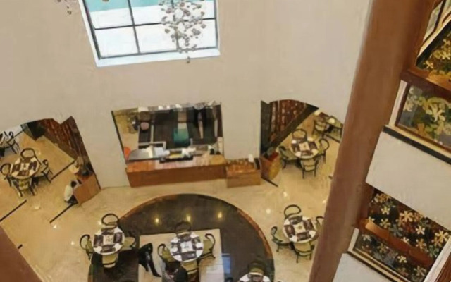 Hotel Tourist Plaza