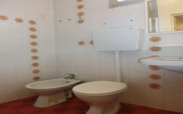 Comfy Villa With Garden and Parking