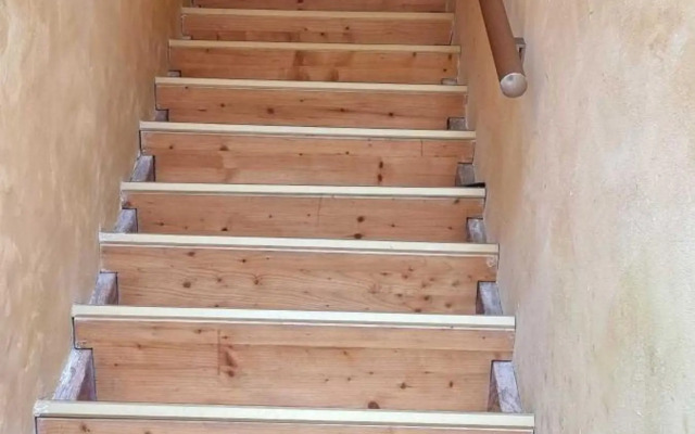 1BD Apartment with a Cute Balcony in Kapana