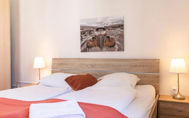 Simple Apartment near Wiener Stadthalle