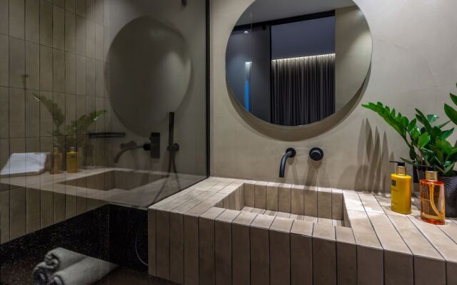 ACRO Upscale Residences