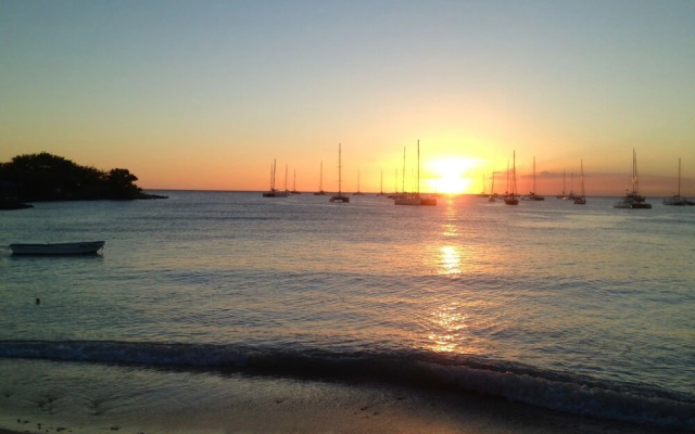 Hazelbrook Self Catering - Maximum 6 Persons