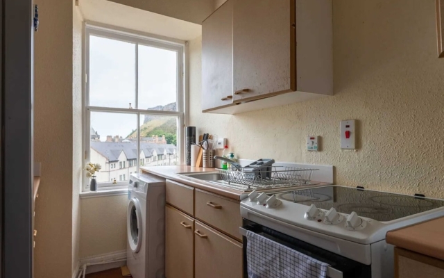 Cosy 2 Bedroom in Edinburgh Old Town