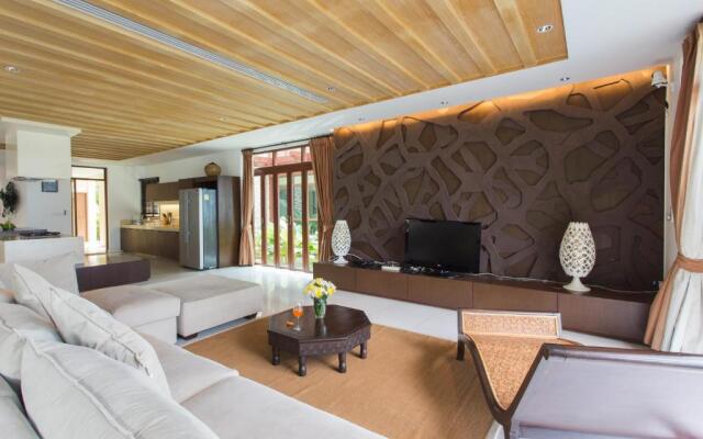 Amatapura Beachfront Villa 10