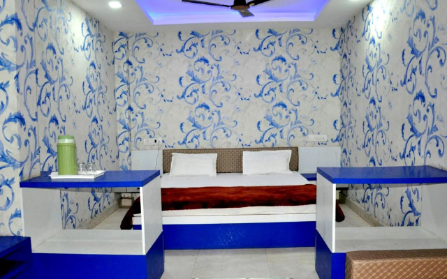 OYO 13191 Hotel Atlas Palace