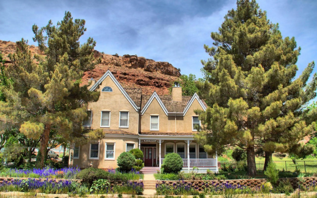 Amber Inn Bed and Breakfast