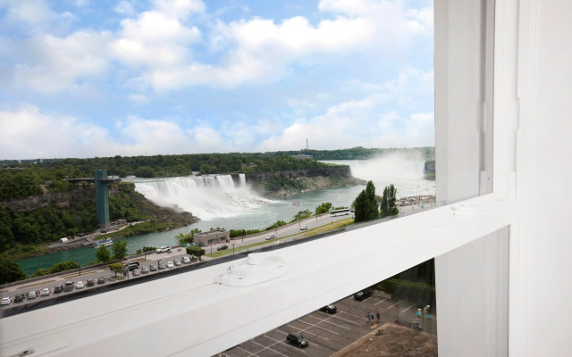 Crowne Plaza Hotel-Niagara Falls/Falls View