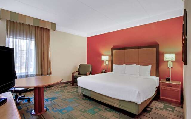 La Quinta Inn & Suites by Wyndham Winston-Salem