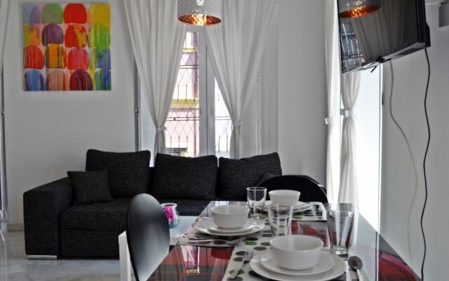 Reservaloen Casa del Museo / Topibe SL