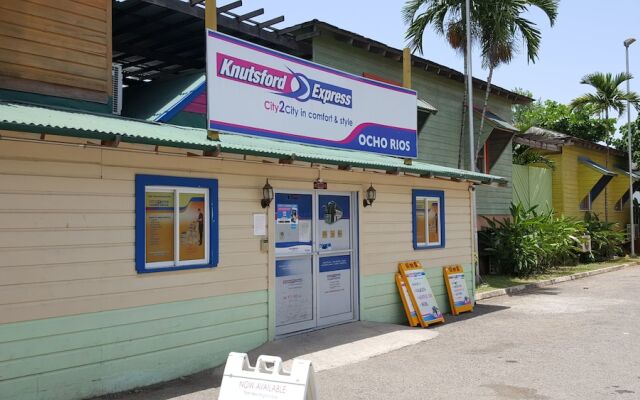 Ocho Rios Villa at Coolshade